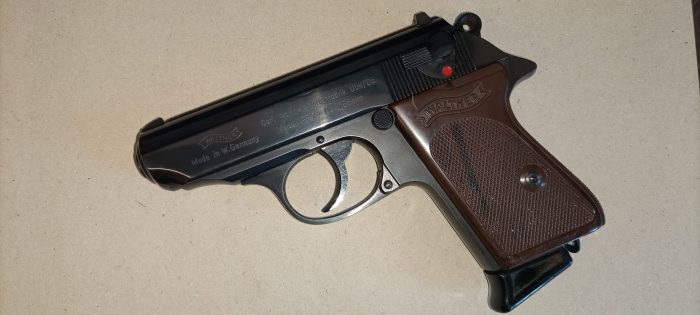 Pistola WALTHER PPK cal. 7,65 Browning anno 1973 - immagine 4