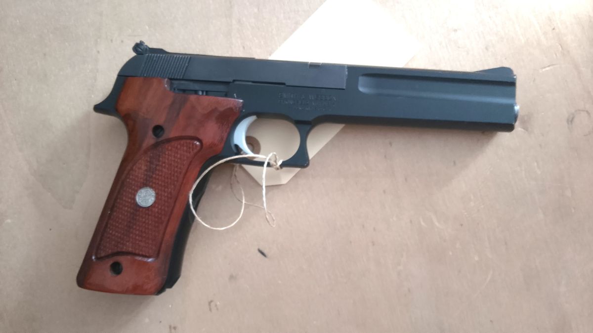 Pistola SMITH & WESSON Mod.422 cal. 22 lr - immagine 2