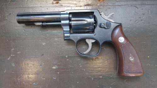 rev S&W mod.64-3 cal. 38 sp.
