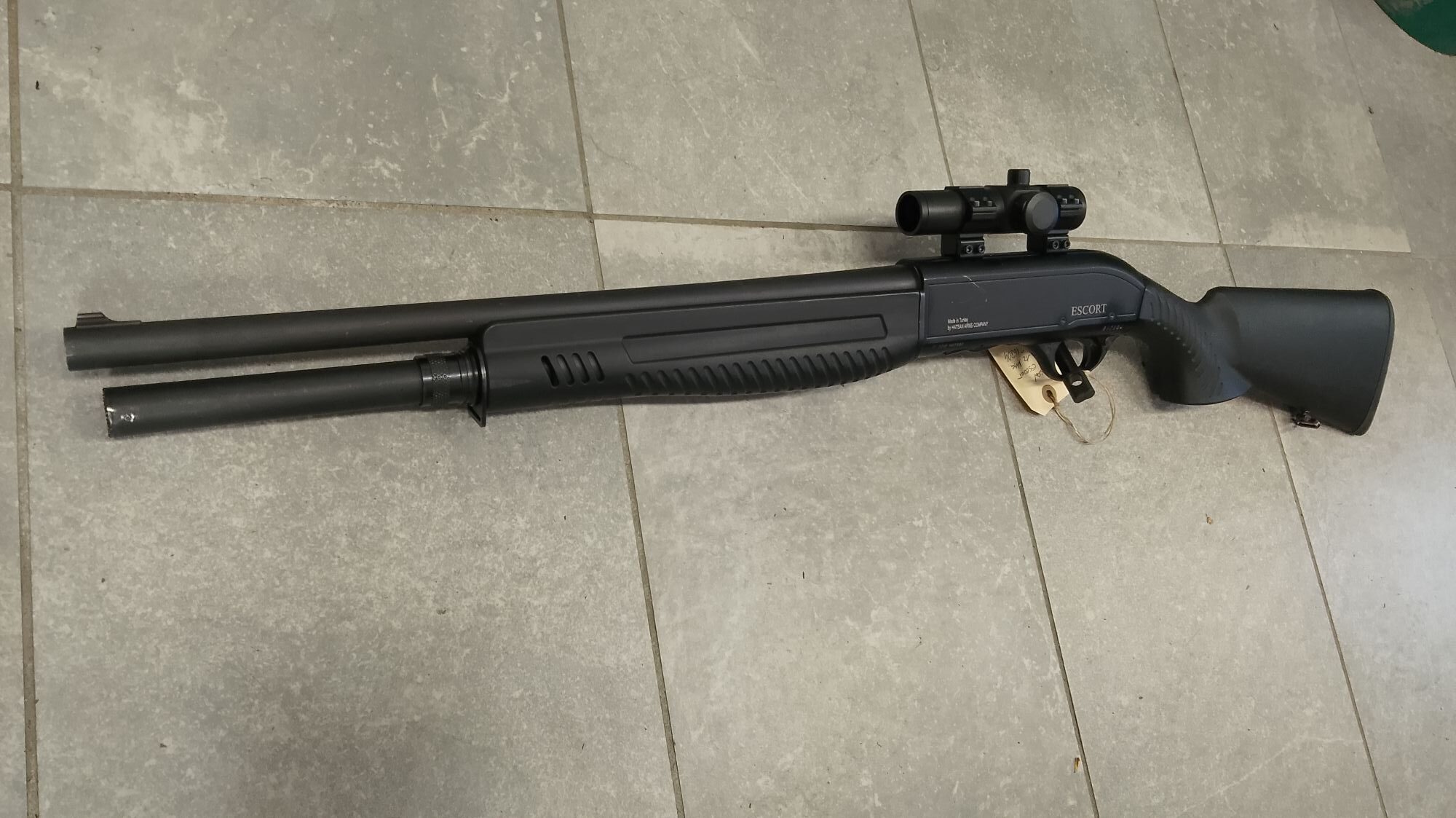 Semiautomatico HATSAN Escort cal. 12 Mag.